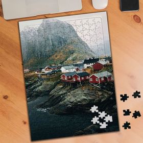 0102 Dağ Manzaralı Kayalık Evler 240 Parça Puzzle Yapboz