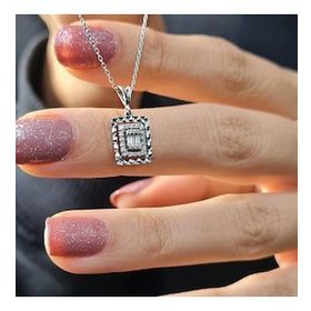 0,12 Karat Baget Pırlanta Kolye