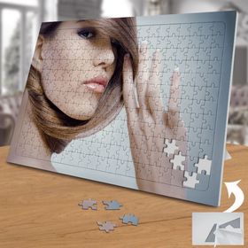 02061 Bakımlı Manken 240 Parça Puzzle Yapboz