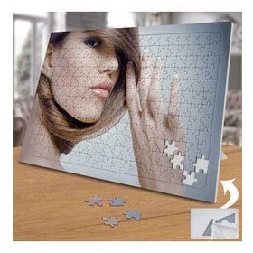 02061 Bakımlı Manken 240 Parça Puzzle Yapboz