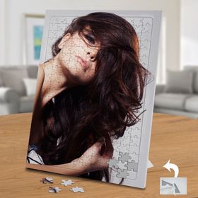 02072 Saçını Savuran Manken 240 Parça Puzzle Yapboz