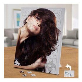 02072 Saçını Savuran Manken 240 Parça Puzzle Yapboz