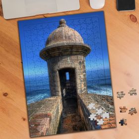 02260 Denize Karşı Küçük Kule 240 Parça Puzzle Yapboz