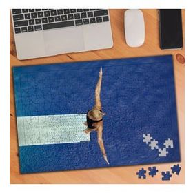024602 Yüzme Sporu Yüzücü 240 Parça Puzzle Yapboz