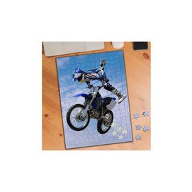 024790 Motosikletle Uçan Adam 240 Parça Puzzle Yapboz