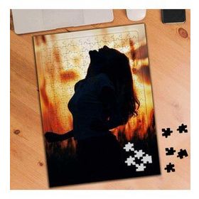 024952 Gülen Eğlenen Kız 240 Parça Puzzle Yapboz