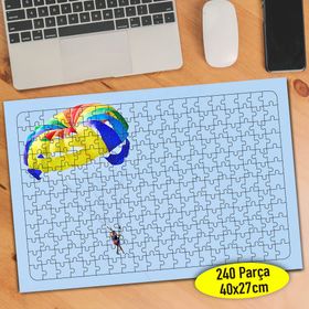 05070 Paraşütle Gökyüzünde Süzülen Genç 240 Parça Puzzle Yapboz