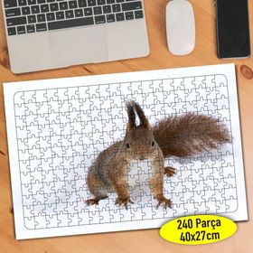 08891 Karlı Kış Mevsiminde Sevimli Sincap 240 Parça Puzzle Yapboz
