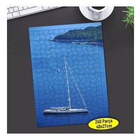 100062184 Deniz Ortasında Yelkenli Tekne 240 Parça Puzzle Yapboz