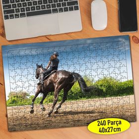 100691563 Siyah Dört Nala Asil At 240 Parça Puzzle Yapboz