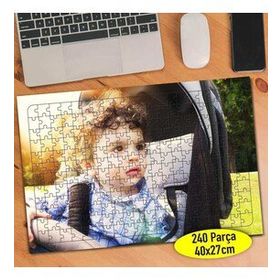 101074515 Parkta Sevimli Bebek 240 Parça Puzzle Yapboz
