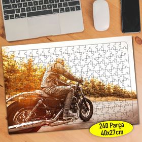 101163500 Motorsiklet Tutkunu 240 Parça Puzzle Yapboz