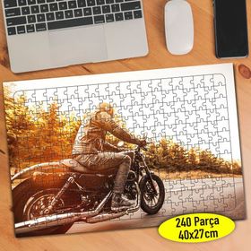 101163500 Motorsiklet Tutkunu 240 Parça Puzzle Yapboz
