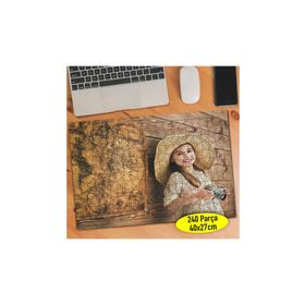 109332741 Fotoğrafçı Minik Kız 240 Parça Puzzle Yapboz