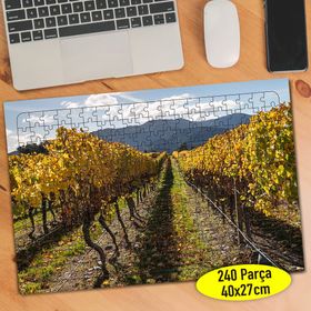 111365246 Bağ Tarlası Çiftçi Bahçe 240 Parça Puzzle Yapboz
