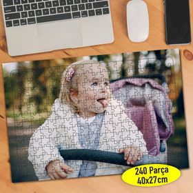 111991458 Gülümseyen Sevimli Bebek 240 Parça Puzzle Yapboz