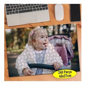 111991458 Gülümseyen Sevimli Bebek 240 Parça Puzzle Yapboz