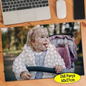 111991458 Gülümseyen Sevimli Bebek 240 Parça Puzzle Yapboz
