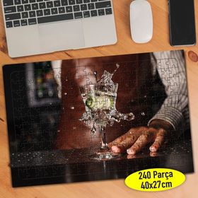 112192078 Kokteyl Hazırlayan Barmen 240 Parça Puzzle Yapboz