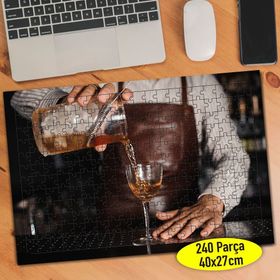 112759061 Kokteyl Hazırlayan Barmen 240 Parça Puzzle Yapboz