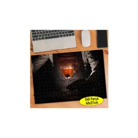 112759073 Kokteyl Hazırlayan Barmen 240 Parça Puzzle Yapboz