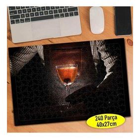112759073 Kokteyl Hazırlayan Barmen 240 Parça Puzzle Yapboz