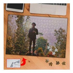 113391 Bitkilerin Arasındaki İnsan 240 Parça Puzzle Yapboz Tablo