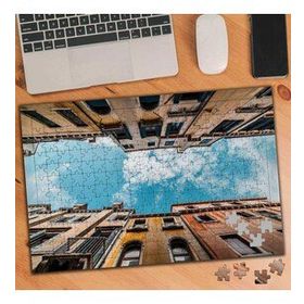 1136110 Venedik İtalya Sokaktan Dar Gökyüzü 240 Parça Puzzle Yapboz
