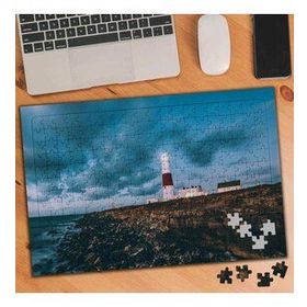 1246049 Fener Deniz Kıyısı 240 Parça Puzzle Yapboz