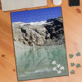 12580 Koy Dağ Arasından Deniz 240 Parça Puzzle Yapboz