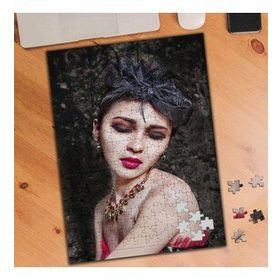 12653 Yorgun Güzel Kız 240 Parça Puzzle Yapboz