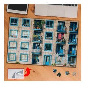 143011 Apartmanın Mavi Balkonları 240 Parça Puzzle Yapboz Tablo