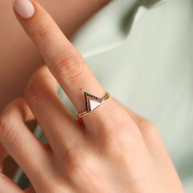 14k Özel Tasarım Altın Piramit Yüzük