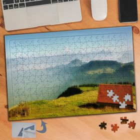 164 Yüksek Tepede Ev Manzarası 240 Parça Puzzle Yapboz Tablo