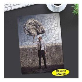 16828183 Kayalık Kaldıran Adam 240 Parça Puzzle Yapboz