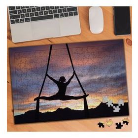 1740 Jimnastikçi Kız Güneş Batışı Silüet 240 Parça Puzzle Yapboz