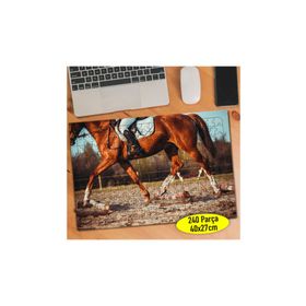 174403 Çiftlikte Kahverengi Sevimli At 240 Parça Puzzle Yapboz