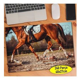 174403 Çiftlikte Kahverengi Sevimli At 240 Parça Puzzle Yapboz