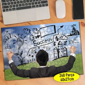 17727008 İş Dünyası Sunum Yapan Adam 240 Parça Puzzle Yapboz