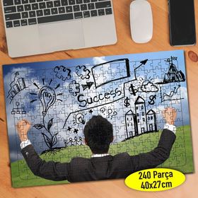 17727008 İş Dünyası Sunum Yapan Adam 240 Parça Puzzle Yapboz