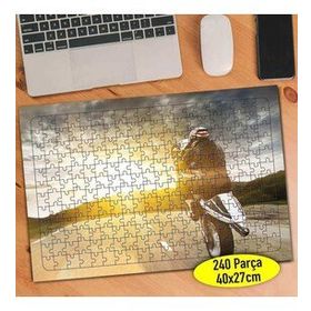 17959 Hız Tutkunu Motorsiklet Yarışçısı 240 Parça Puzzle Yapboz