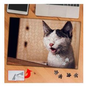 17973 Esneyen Küçük Kedi 240 Parça Puzzle Yapboz Tablo