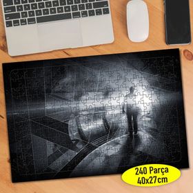 181577171 Karanlıkta Işığa Yürüyen Adam 240 Parça Puzzle Yapboz