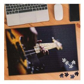 1841186 Gitar Çalan Adam Müzik 240 Parça Puzzle Yapboz