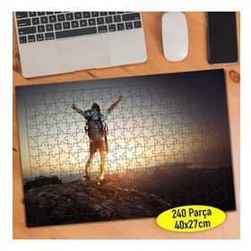 19362628 Gün Batımında Zirvedeki Adam 240 Parça Puzzle Yapboz