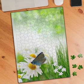 19706485 Papatyaya Konmuş Kelebek 240 Parça Puzzle Yapboz