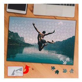 239 Deniz Atlayan Adam Tatil 240 Parça Puzzle Yapboz Tablo