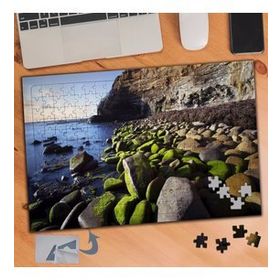 254 Gölde Yosun Tutmuş Taşlar 240 Parça Puzzle Yapboz Tablo