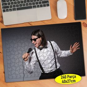 258874025 Şarkı Söyleyen Adam 240 Parça Puzzle Yapboz