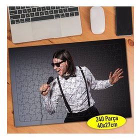 258874025 Şarkı Söyleyen Adam 240 Parça Puzzle Yapboz